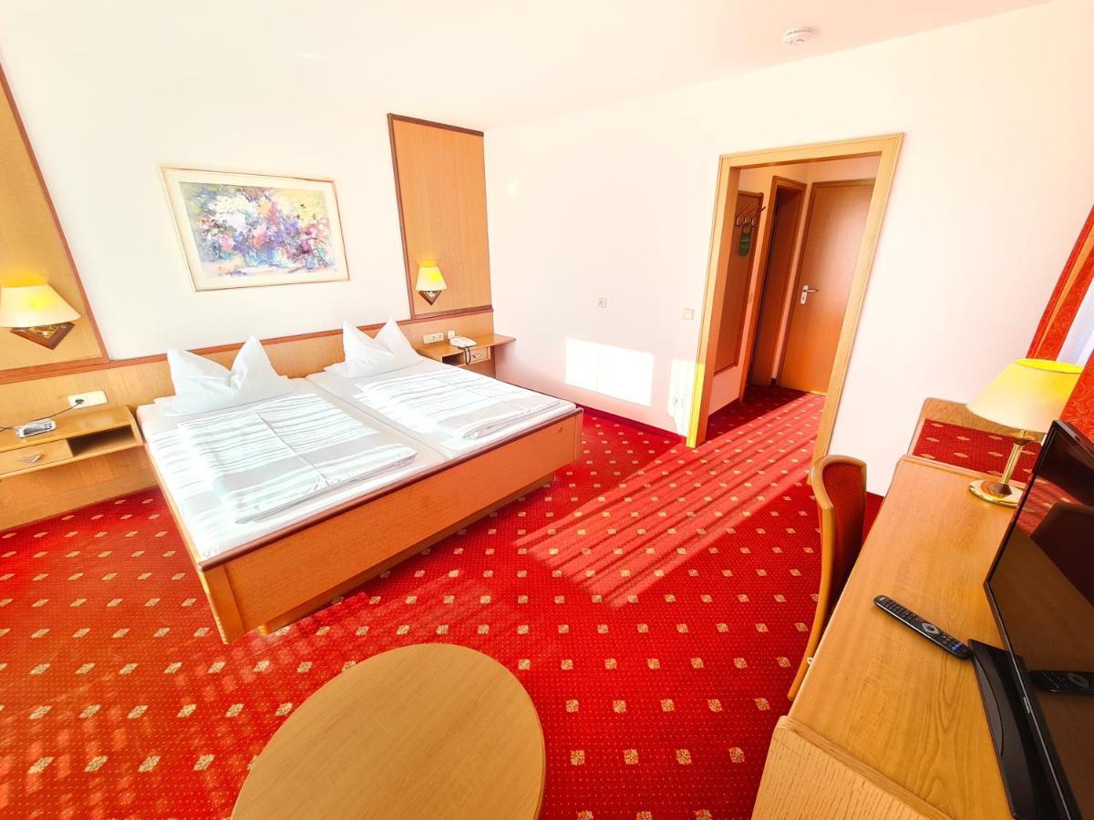 Thermenhotel Tannenhof - Ihr Wohlfuehl-Hotel Bad Füssing Eksteriør bilde