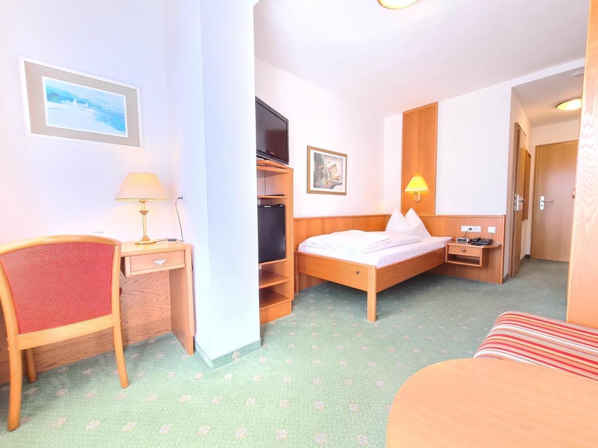 Thermenhotel Tannenhof - Ihr Wohlfuehl-Hotel Bad Füssing Eksteriør bilde
