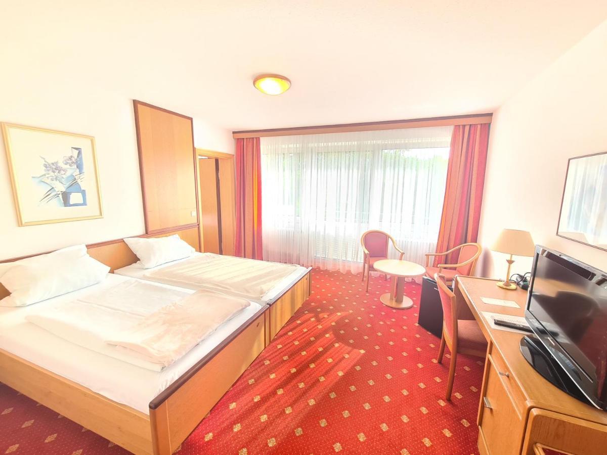 Thermenhotel Tannenhof - Ihr Wohlfuehl-Hotel Bad Füssing Eksteriør bilde